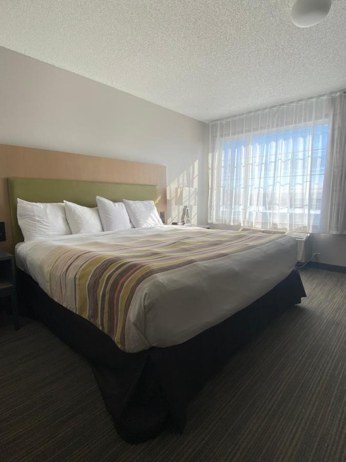 Country & By Radisson, Elk River, Mn 3* Elk River